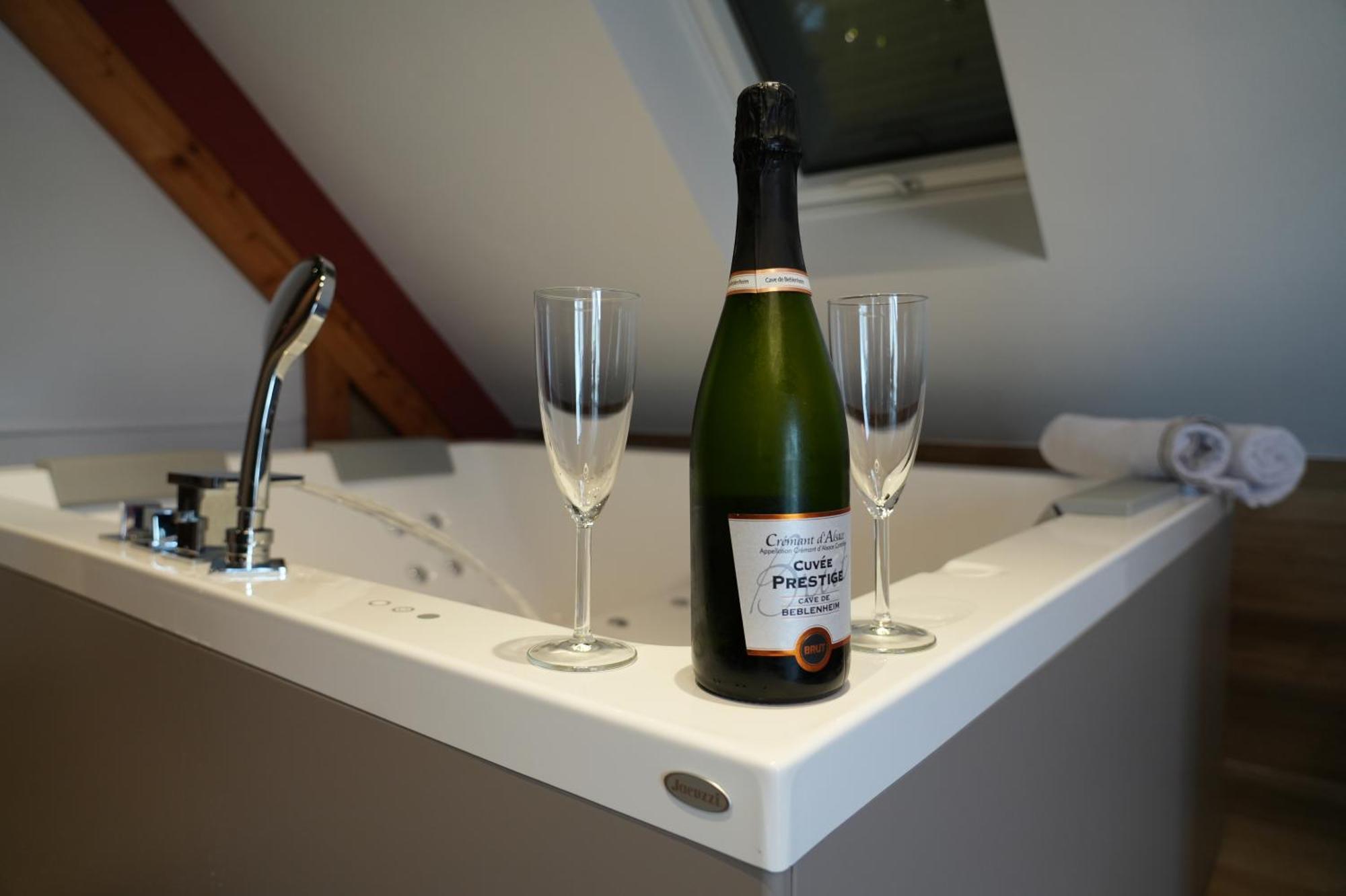 Gite Spa L'Atelier Emile - Spa Privatif - 5 Min Colmar Sainte-Croix-en-Plaine Exteriér fotografie
