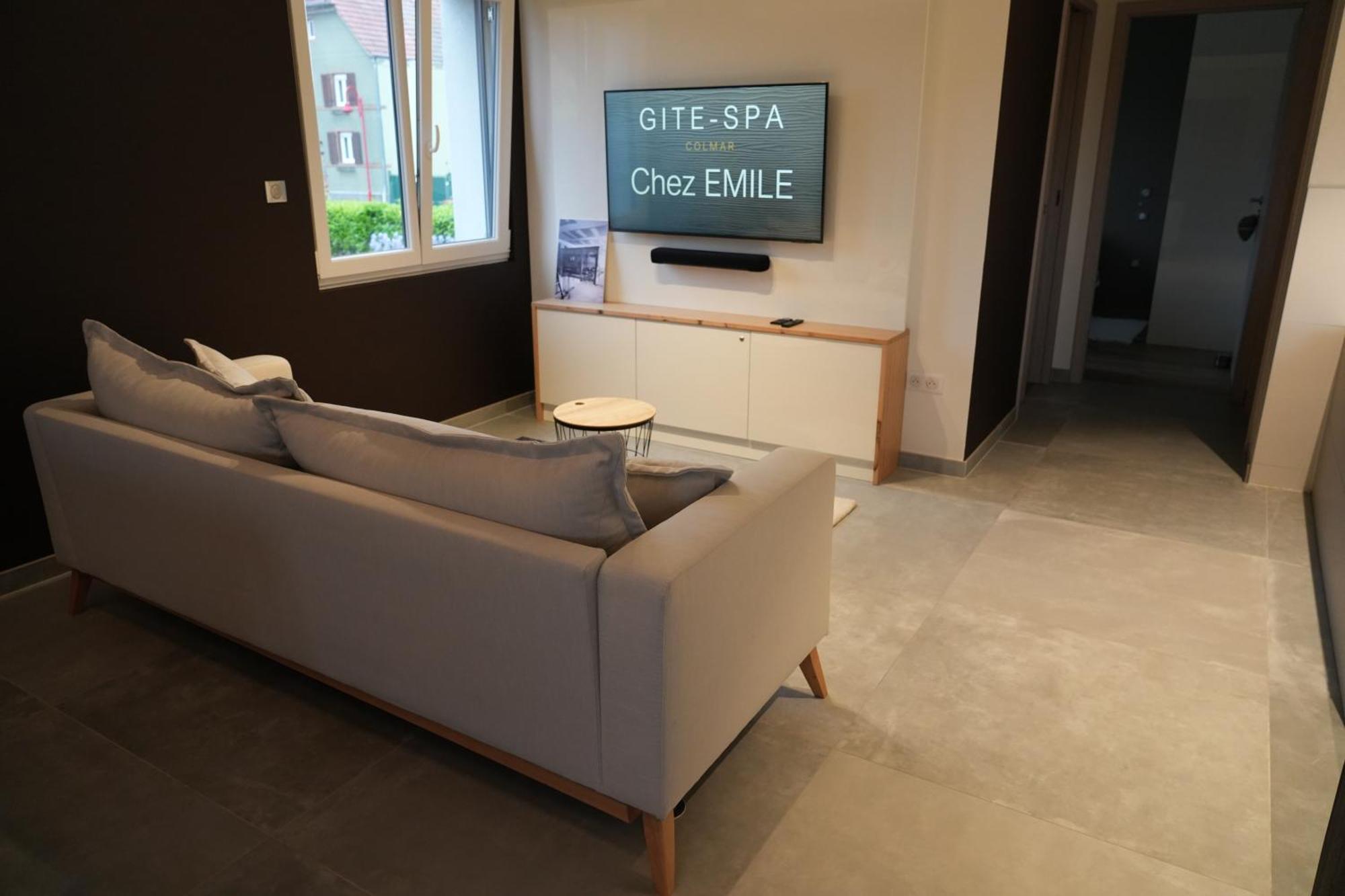 Gite Spa L'Atelier Emile - Spa Privatif - 5 Min Colmar Sainte-Croix-en-Plaine Pokoj fotografie