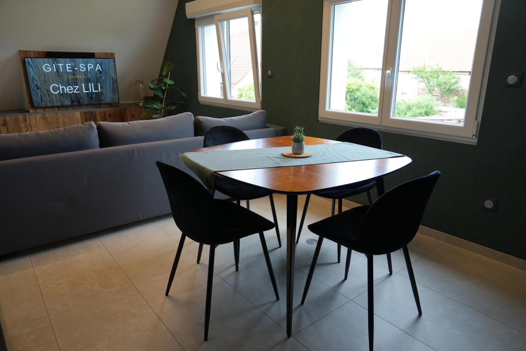 Gite Spa L'Atelier Emile - Spa Privatif - 5 Min Colmar Sainte-Croix-en-Plaine Pokoj fotografie
